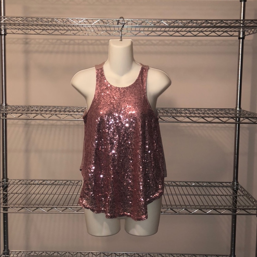 Rue 21  sleeveless rose gold sequin top medium 💕
